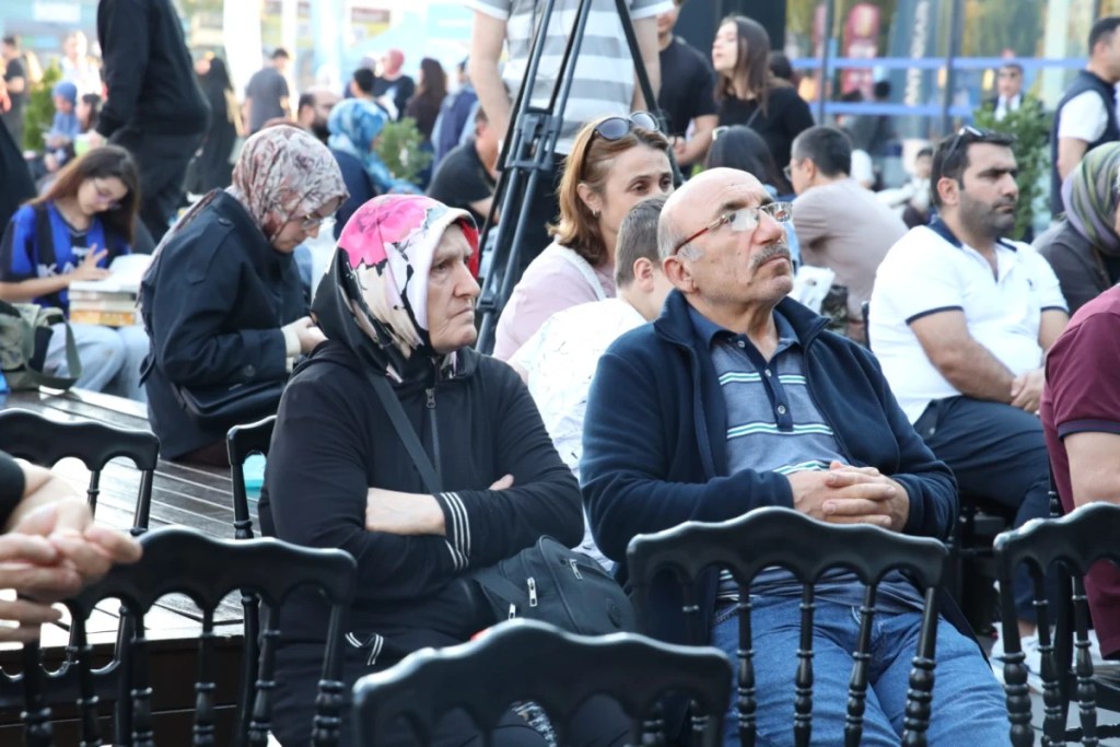 Sahaflardan yapay zekaya karşı ortak çağrı - 2. görsel