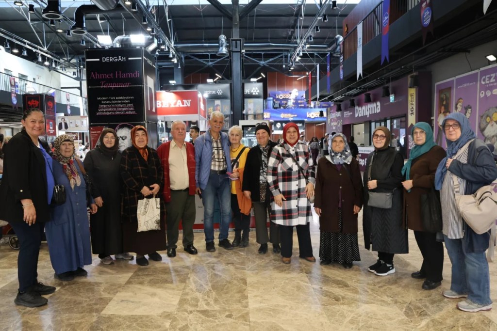 Saygınlar Kulübü kitap fuarında buluştu - 2. görsel