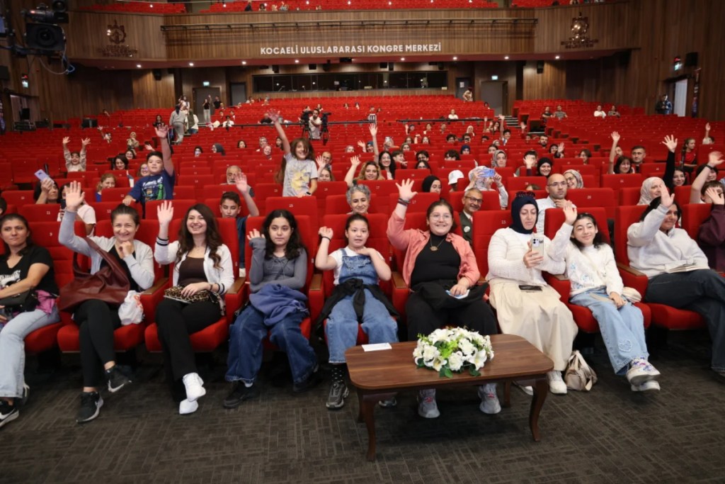 Soyoung Park genç okurlara özgüven aşıladı - 3. görsel
