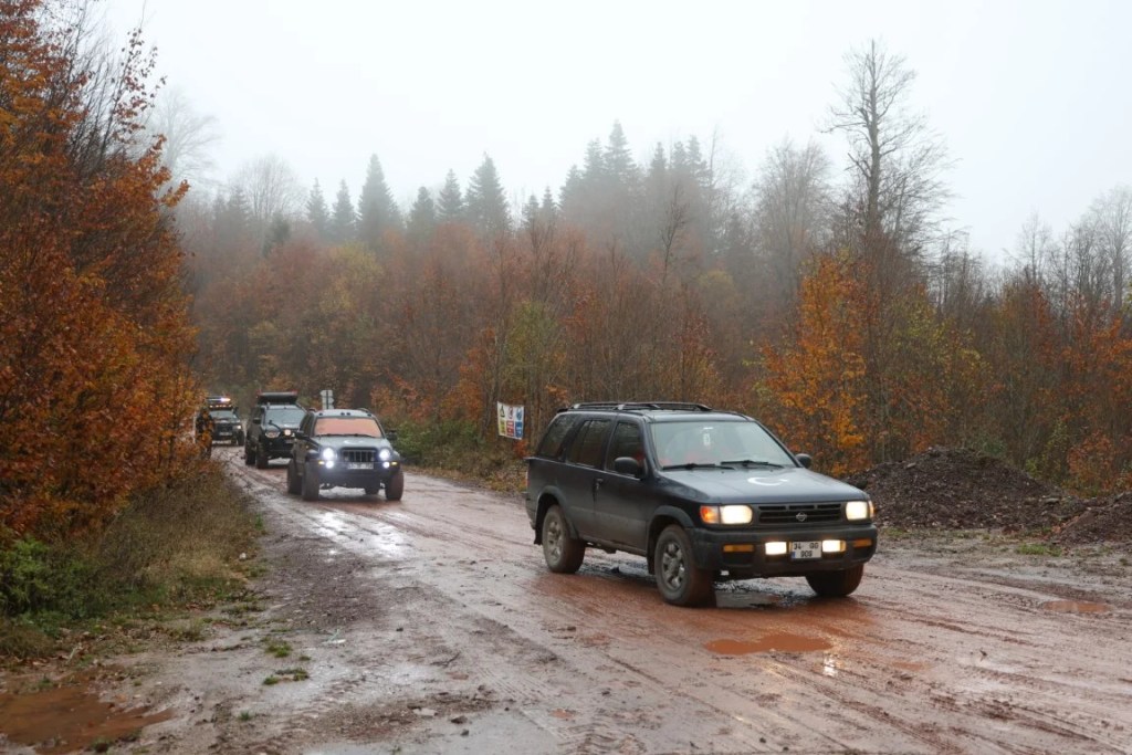 Türk bayrağı Kartepe'nin zirvesine taşındı - 3. görsel