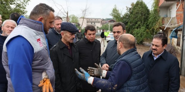 Vali Aktaş Başiskele’de sel bölgesini inceledi