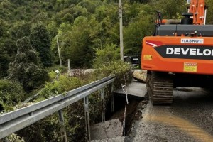 Yeni Ferhadiye’de heyelan önlemi alındı