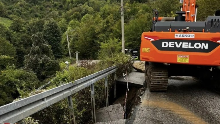 Yeni Ferhadiye’de heyelan önlemi alındı