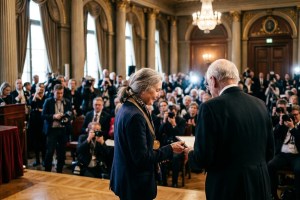 Nobel Edebiyat Ödülü Anne Carson’a verildi
